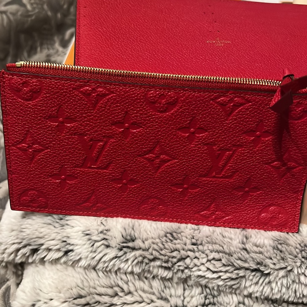 Louis Vuitton small bag - Picture 5 of 7